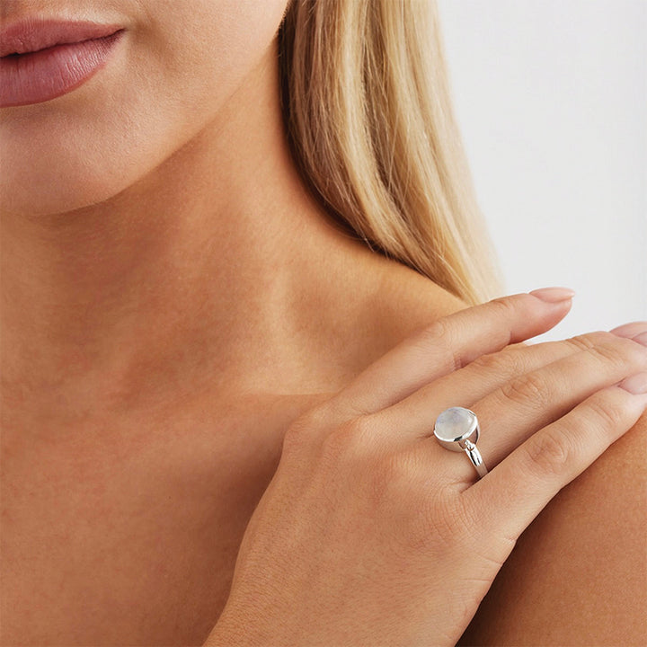 GARLAND MOONSTONE RING