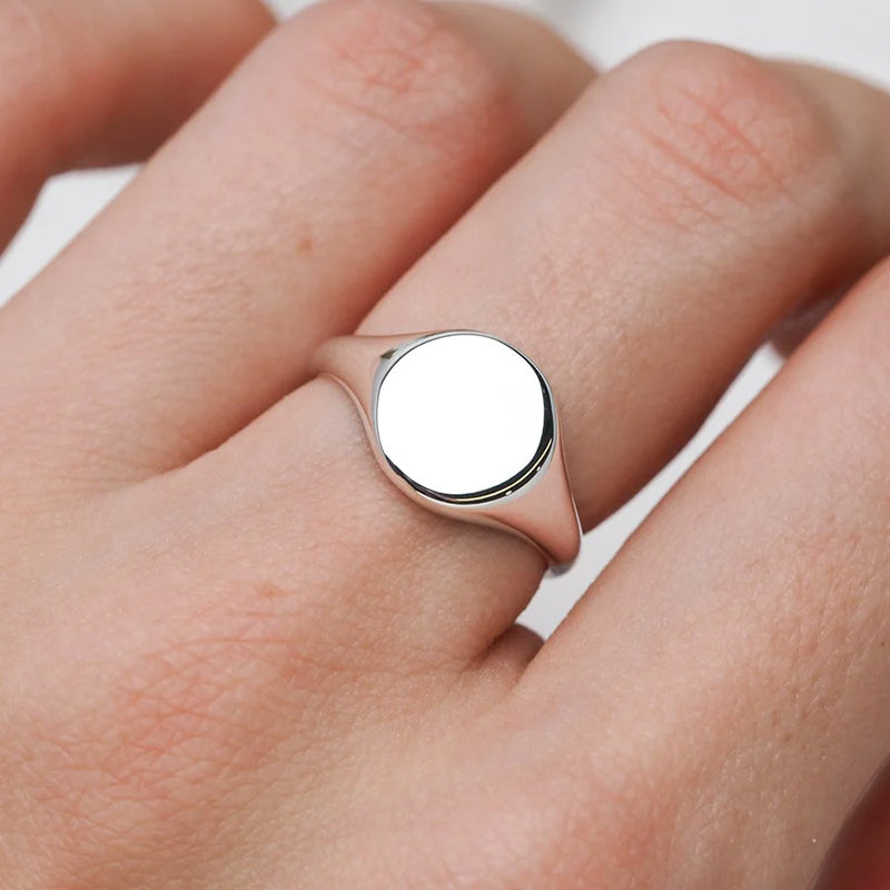 SIGNET RING