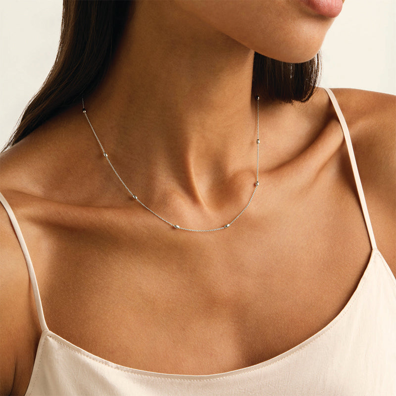 LIKE A BREEZE NECKLACE