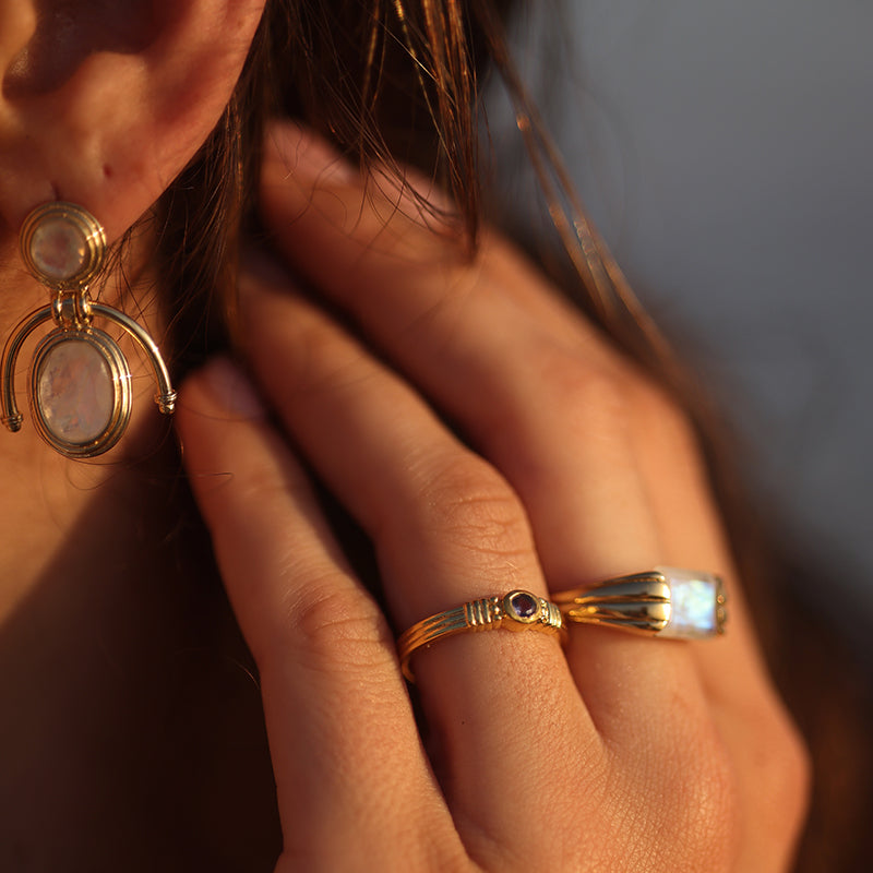 MUSE MOONSTONE EARRINGS