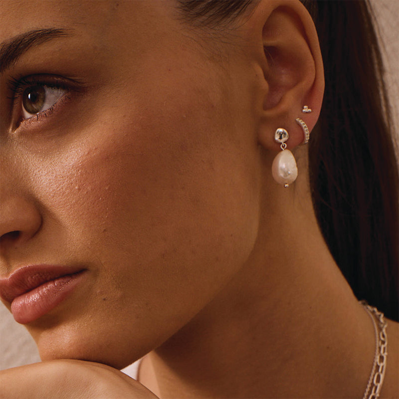 HALCYON SMALL PEARL EARRINGS