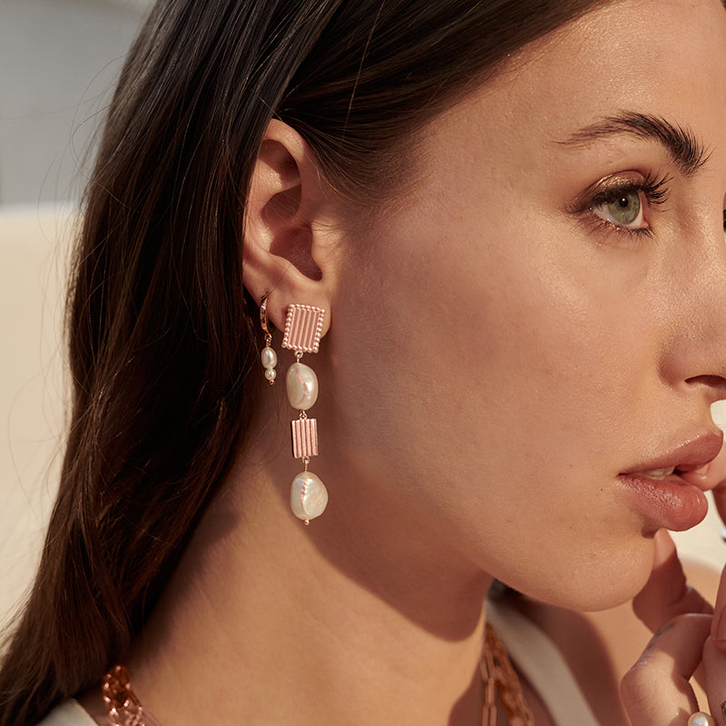 APHRODITE GODDESS LONG HANGING PEARL EARRINGS