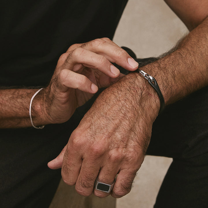 KINSHIP MENS BLACK LEATHER BRACELET