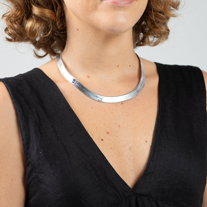 WIDE HERRINGBONE NECKLACE