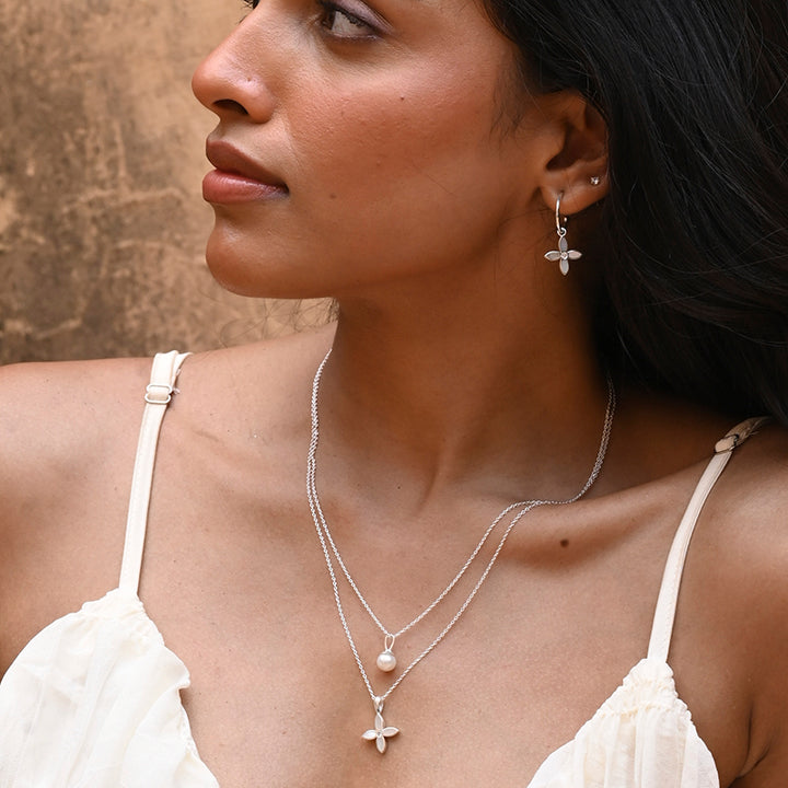 DESERT FLOWER SMALL HOOP EARRINGS