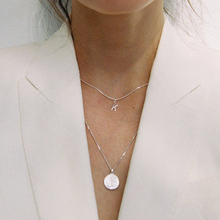 OUTLINE INITIAL CHARM