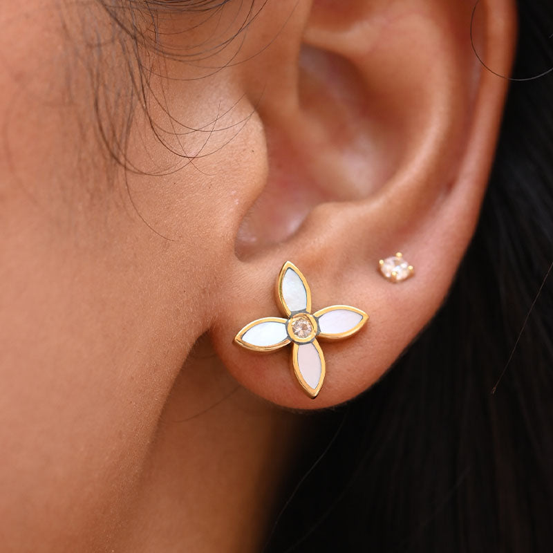 DESERT FLOWER FLORAL STUD