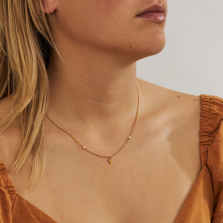 APHRODITE HEART NECKLACE