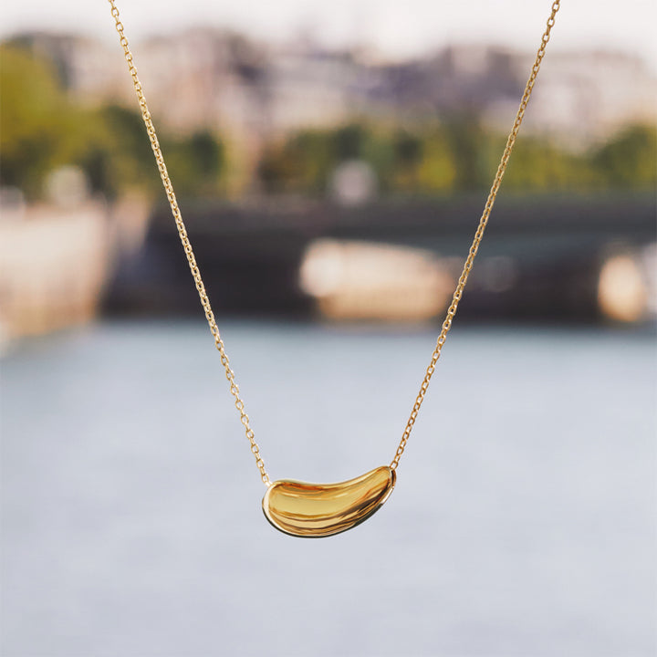 LA MUSE NECKLACE