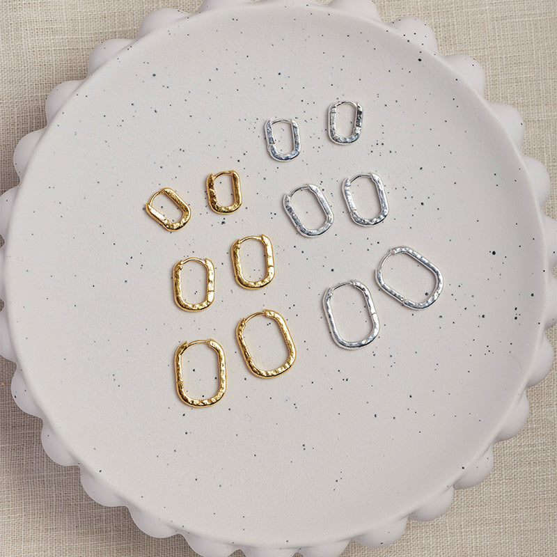 TEXTURED PAPER CLIP HUGGIES MEDIUM