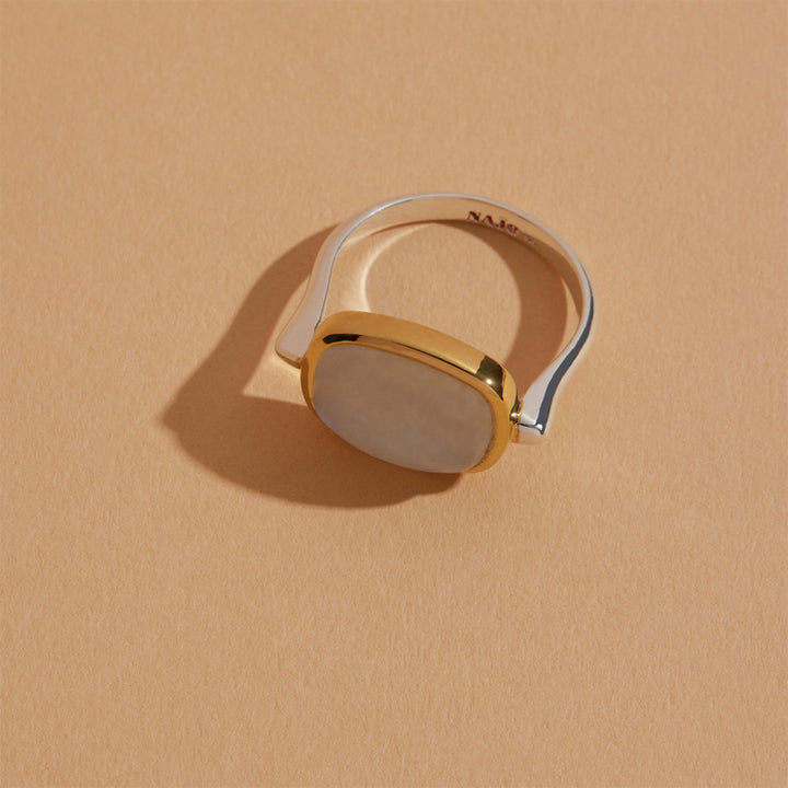 FLEUR RAINBOW MOONSTONE RING