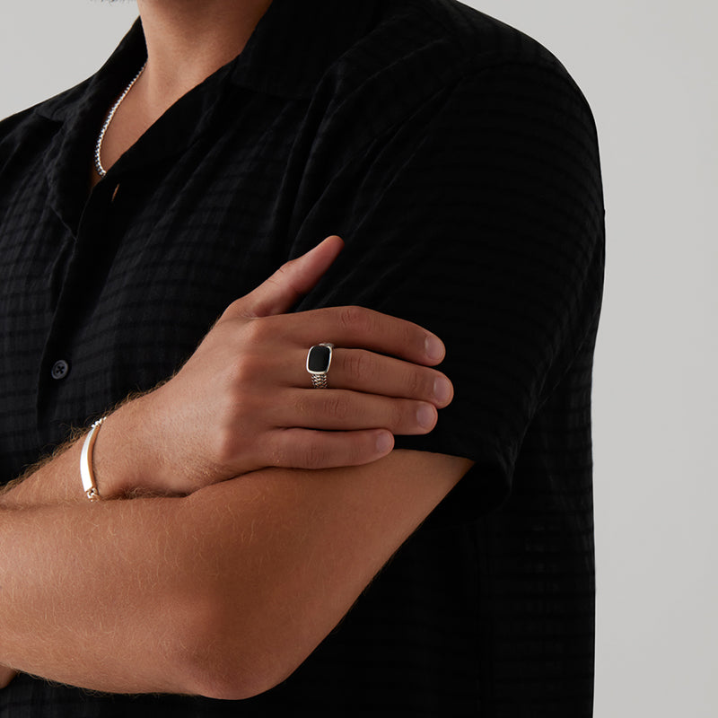 NAVIGATOR ONYX MENS RING