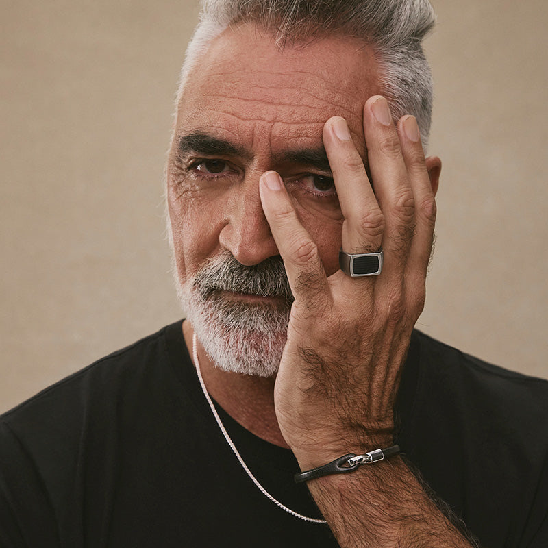 THE PALADIN MENS CARBON FIBRE AND STEEL RING