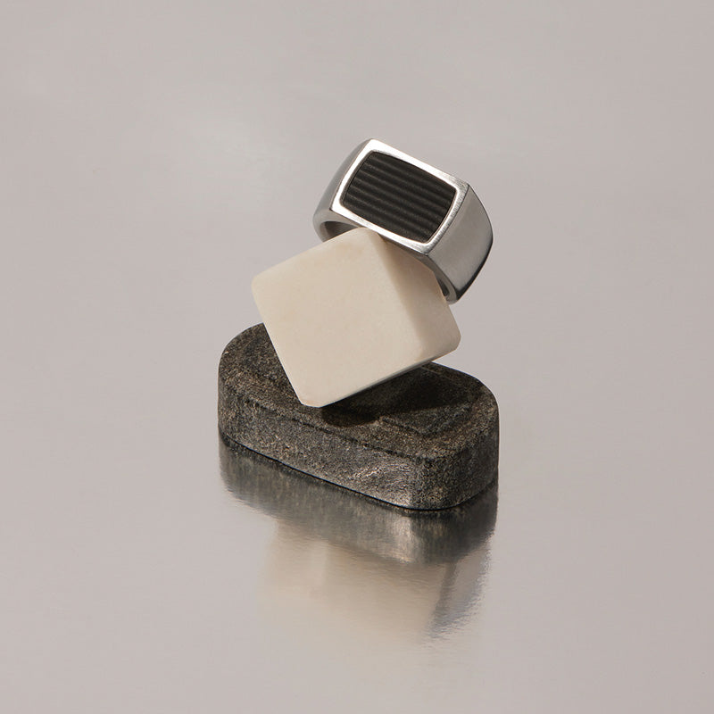 THE PALADIN MENS CARBON FIBRE AND STEEL RING