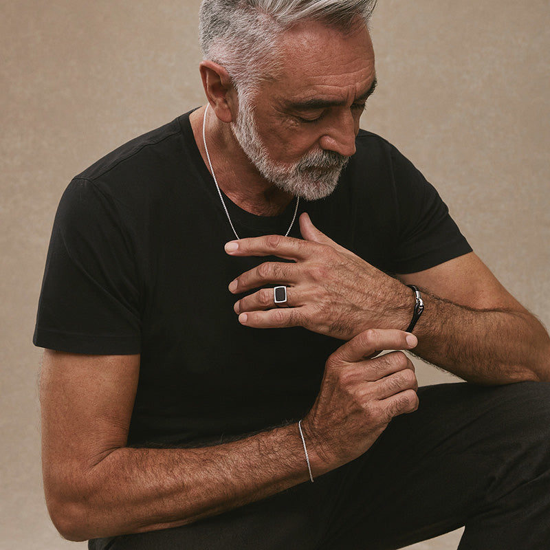 THE PALADIN MENS CARBON FIBRE AND STEEL RING