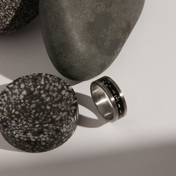 THE AVIATOR CARBON FIBRE AND STEEL RING