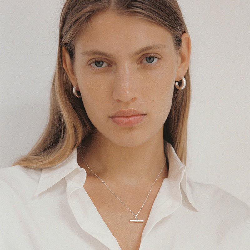 ROAM T-BAR NECKLACE