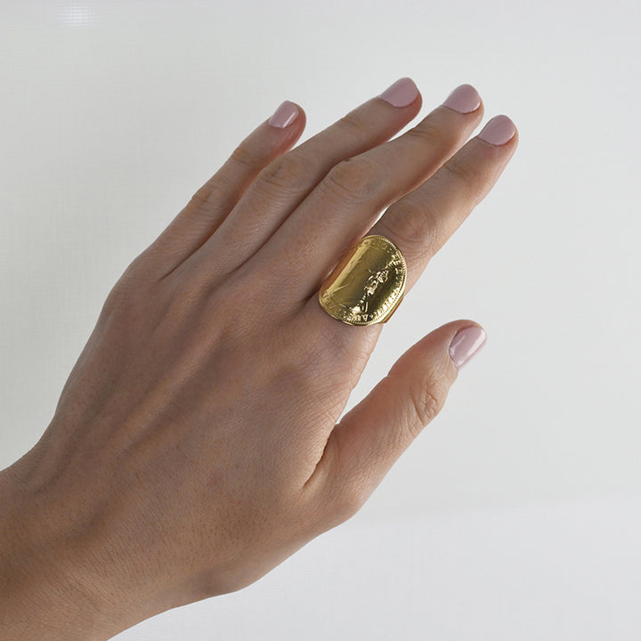 CURVED COIN RING