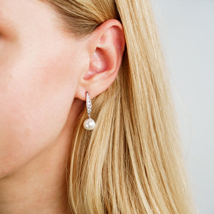 SERENE SHINE PEARL EARRINGS