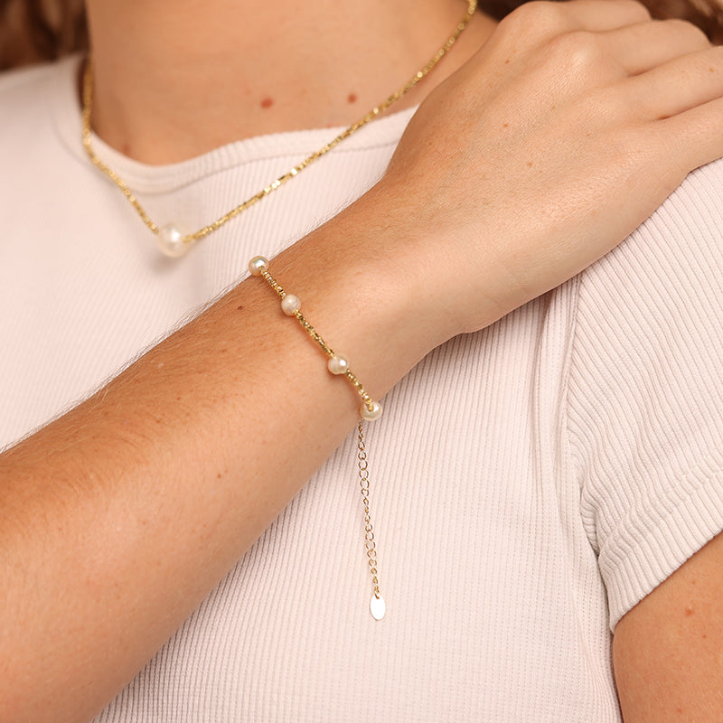 GLOW PEARL BRACELET