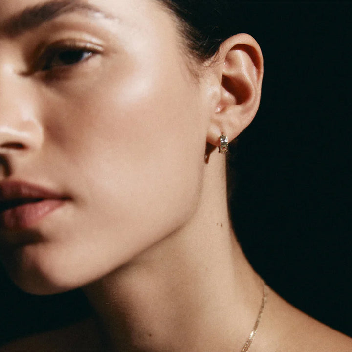 ELYSIUM BAGUETTE SAPPHIRE HOOPS