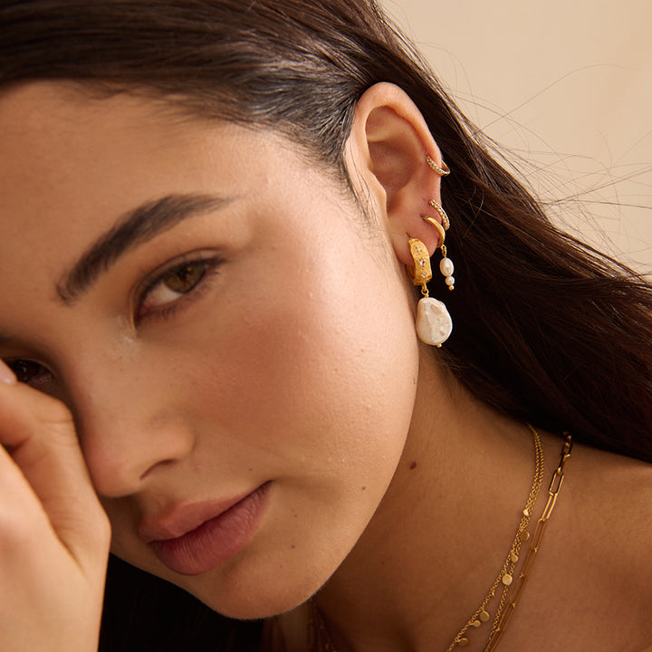 COSMIC LOVE MEDIUM EARRINGS WITH PEARLS