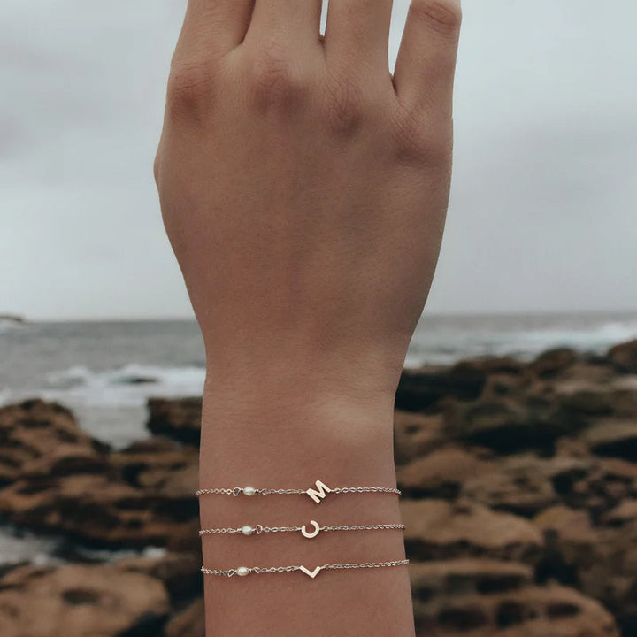 PEARL LETTER BRACELET
