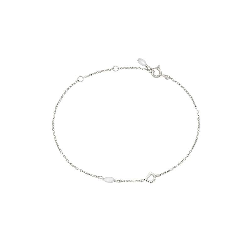PEARL LETTER BRACELET