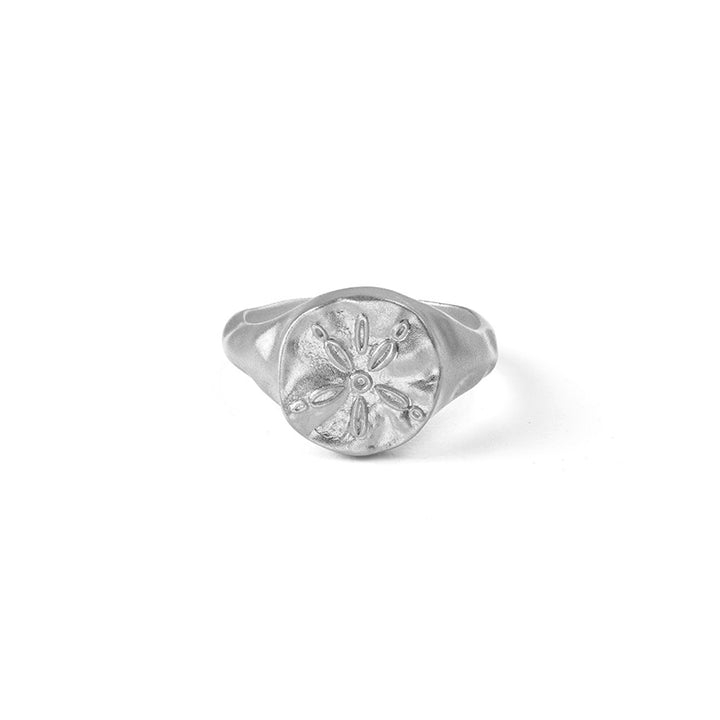 SAND DOLLAR SIGNET RING