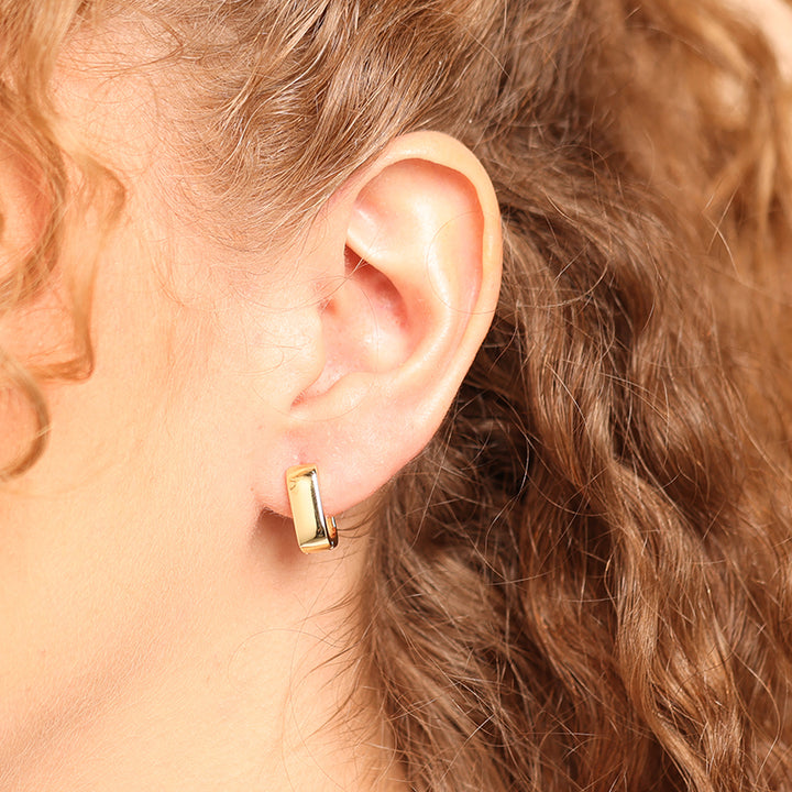 SHADOW AND LIGHT HUGGIES