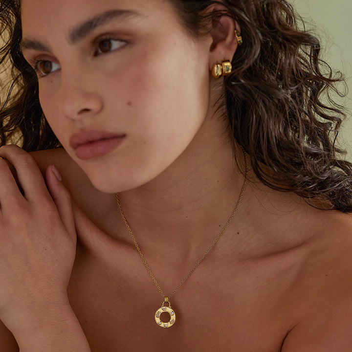 CLEO MOONSTONE NECKLACE