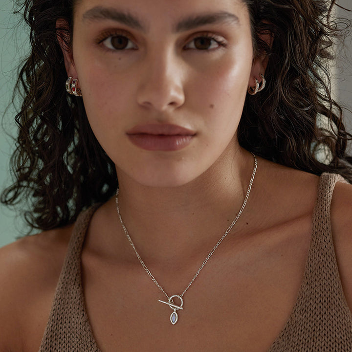 MOONSTONE TOGGLE NECKLACE