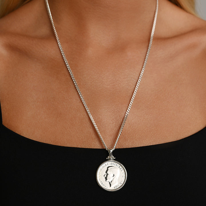 CURB NECKLACE WITH FLORIN