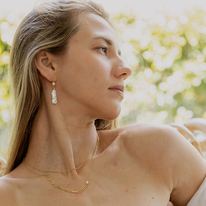 SEA GLOW PEARL EARRINGS