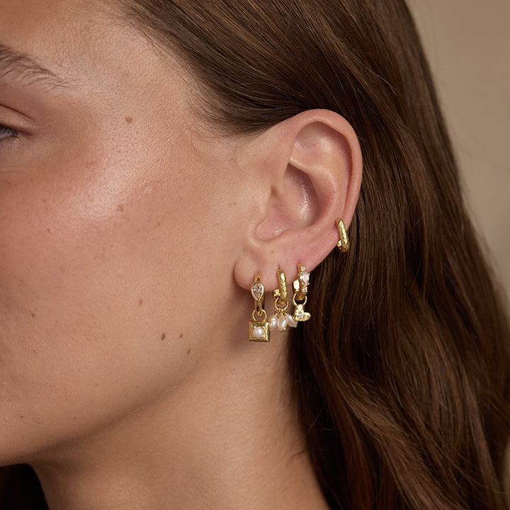 IDA PEARL GOLD CHARM