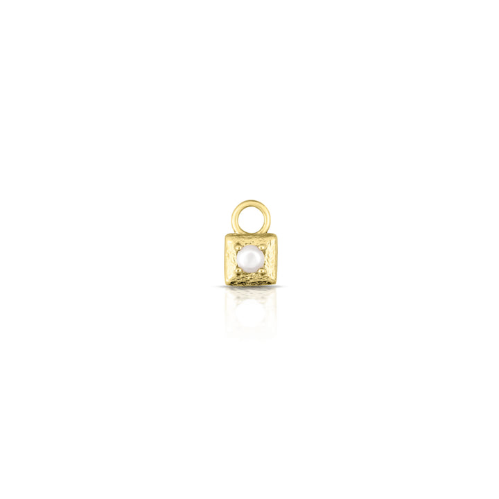 IDA PEARL GOLD CHARM