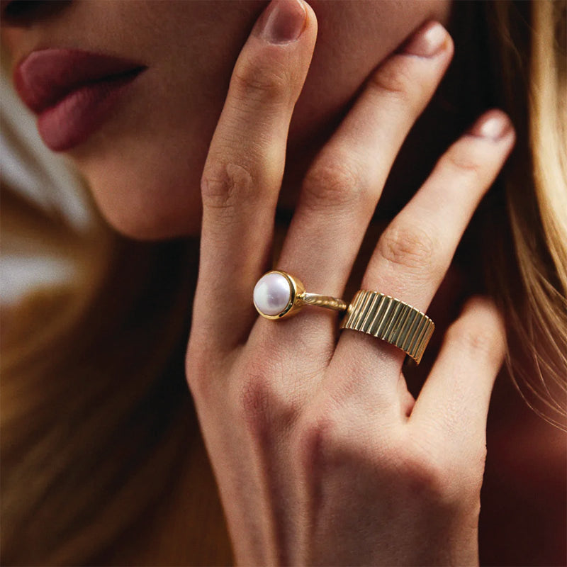 GARLAND TWO-TONE PEARL RING