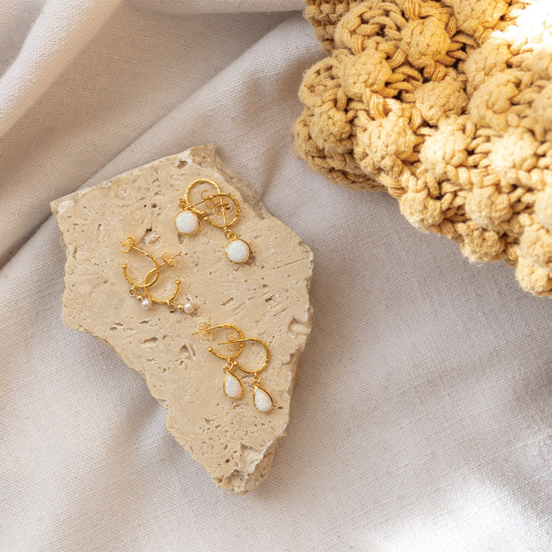 HOOP EARRINGS WITH ROUND CZELLINE OPAL