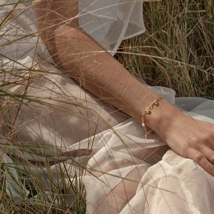 BLOOM WITH GRACE BRACELET