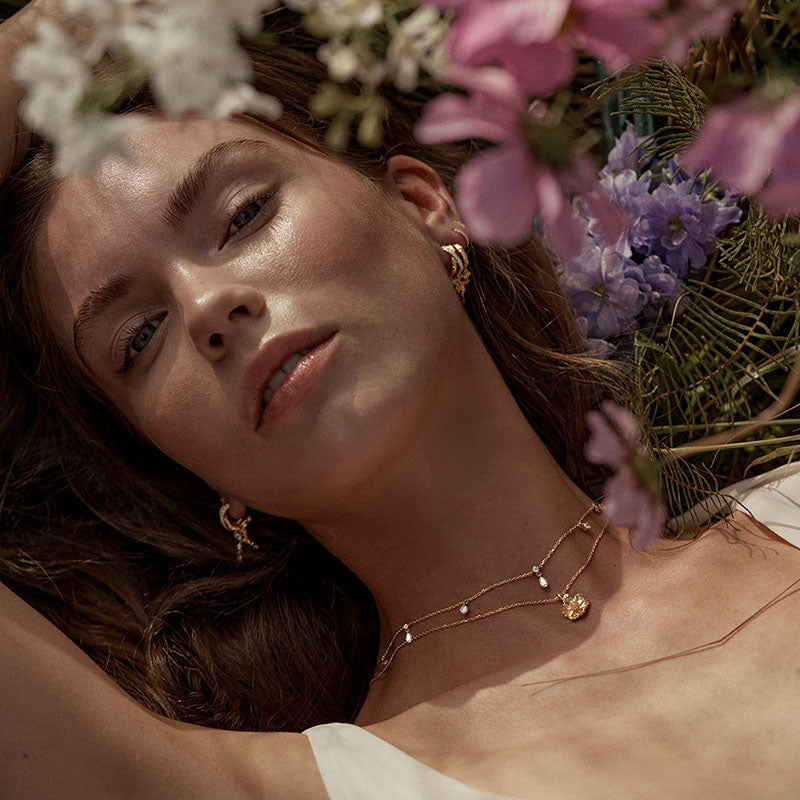 NO RAIN, NO FLOWERS CHOKER