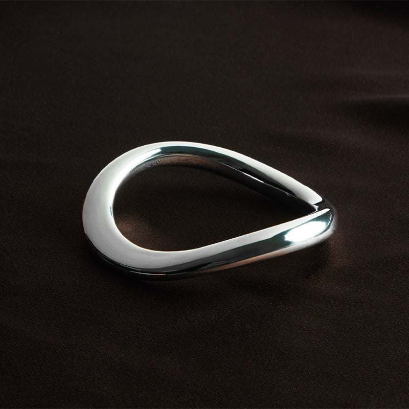 GRAVITY BANGLE