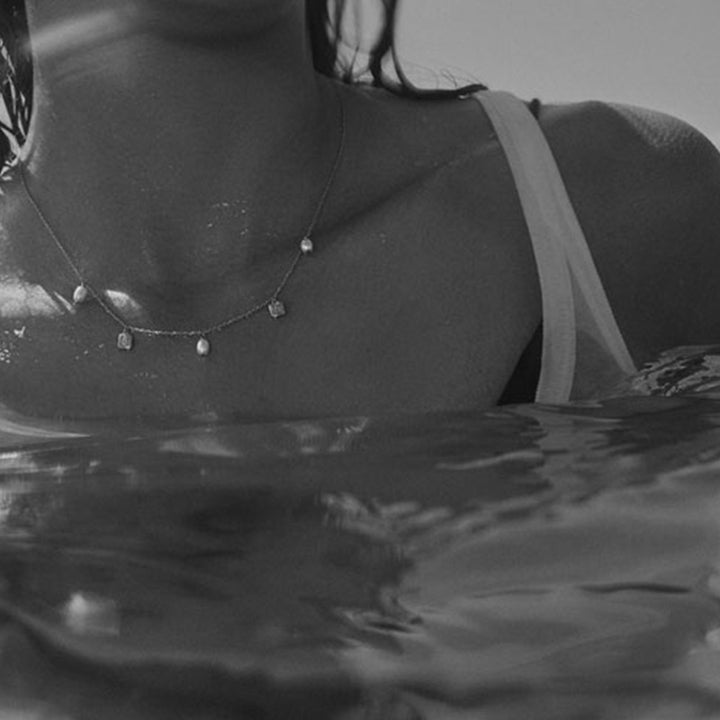 VELVET SWIRL NECKLACE