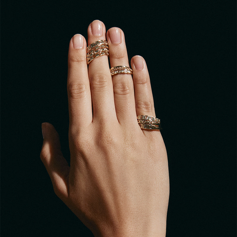 ELYSIUM BAGUETTE SAPPHIRE RING