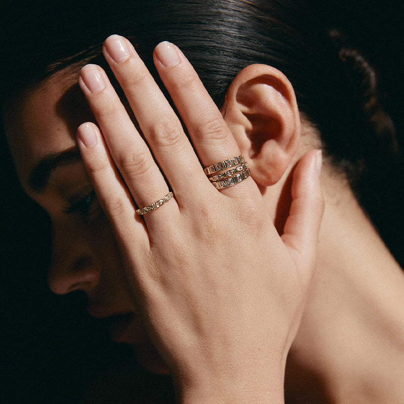 ELYSIUM BAGUETTE SAPPHIRE RING