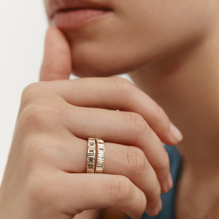 ELYSIUM BAGUETTE SAPPHIRE RING