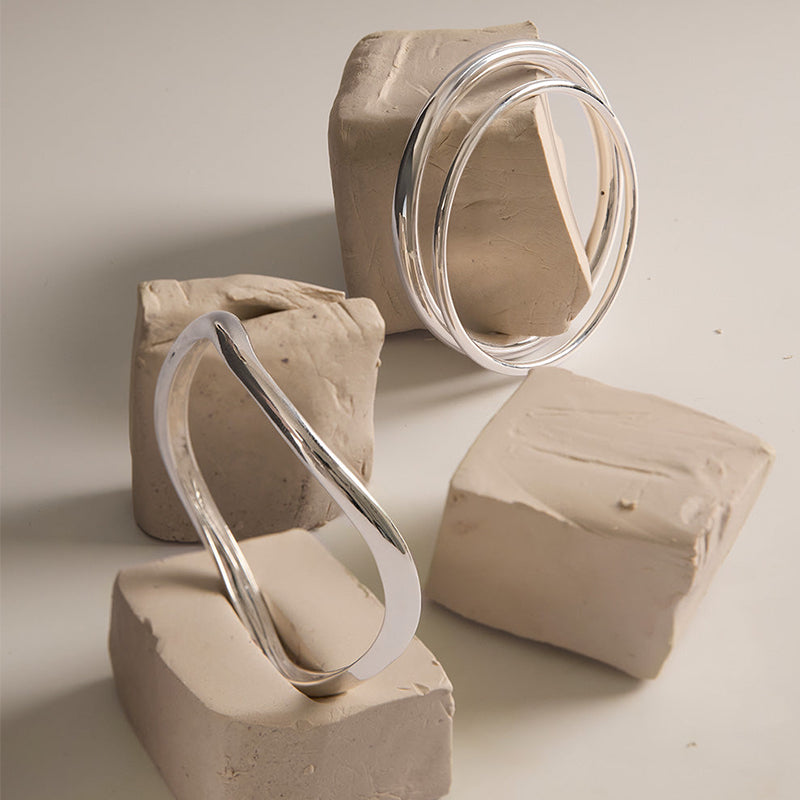 WITHIN MOTION TUBE BANGLE