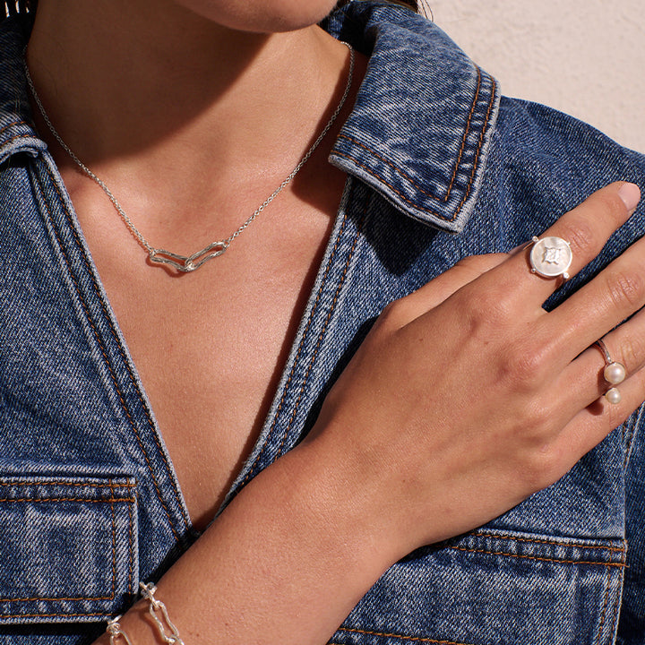 ETERNA INTERLINK NECKLACE