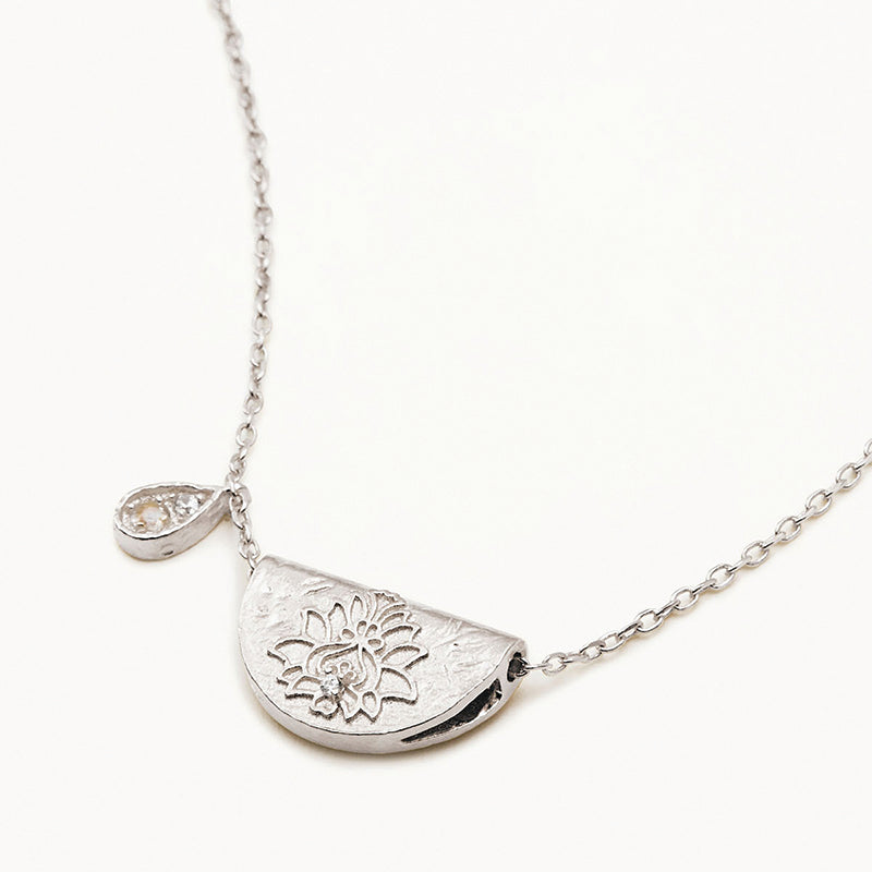 LOTUS BIRTHSTONE NECKLACE - JUNE - MOONSTONE