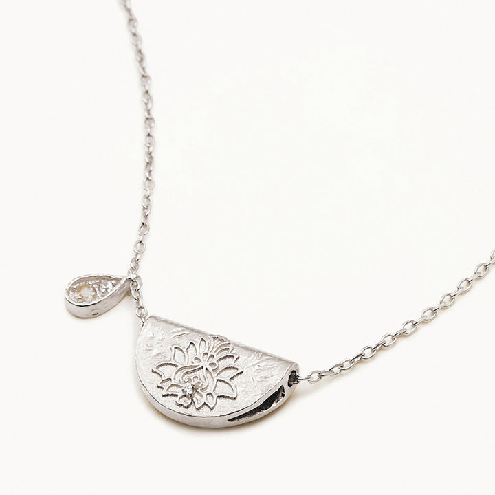 LOTUS BIRTHSTONE NECKLACE - JUNE - MOONSTONE
