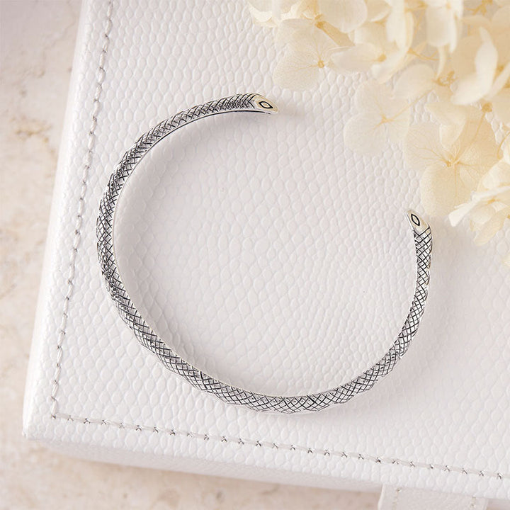 DIAMOND PYTHON SNAKE CUFF